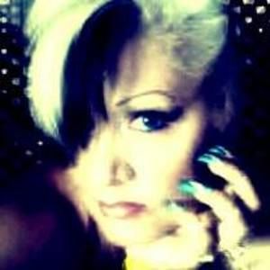 Meet your Posher, Esther